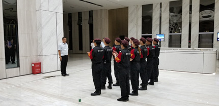 我司對駐港之龍實業(yè)進(jìn)行了軍事和消防考核